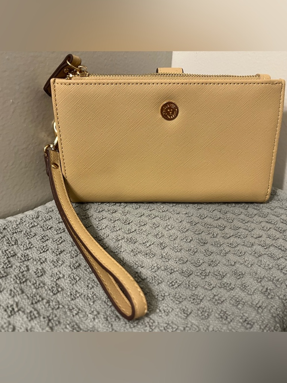 Anne Klein Beige Tan Wallet or Wristlet with coin, bill and credit card slots